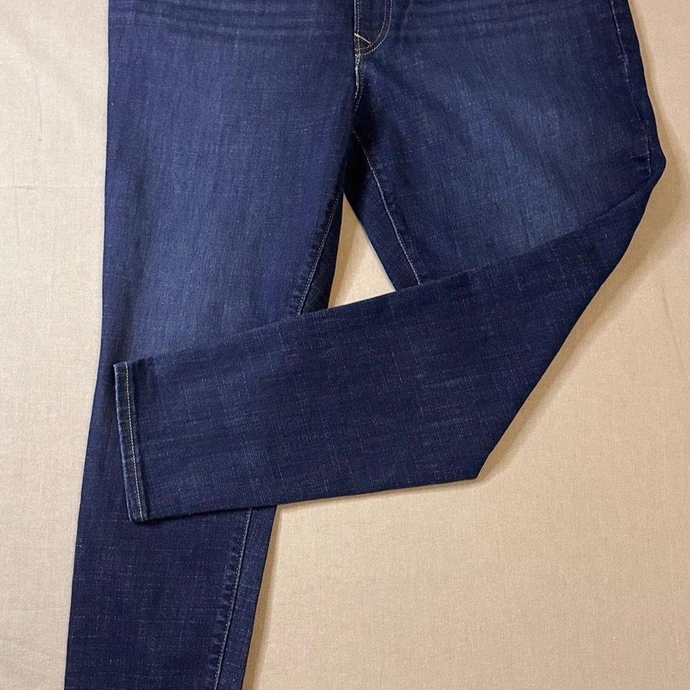 Levi's 711 dark wash skinny jeans Size 32"
